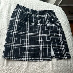 SHEIN Girls Plaid Skirt